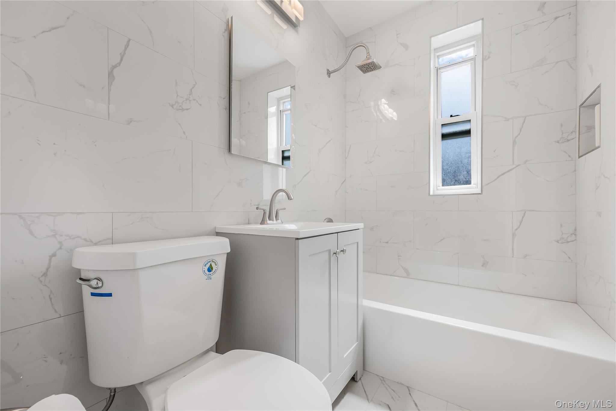 72-10 112 Street 5h Property Photo 8