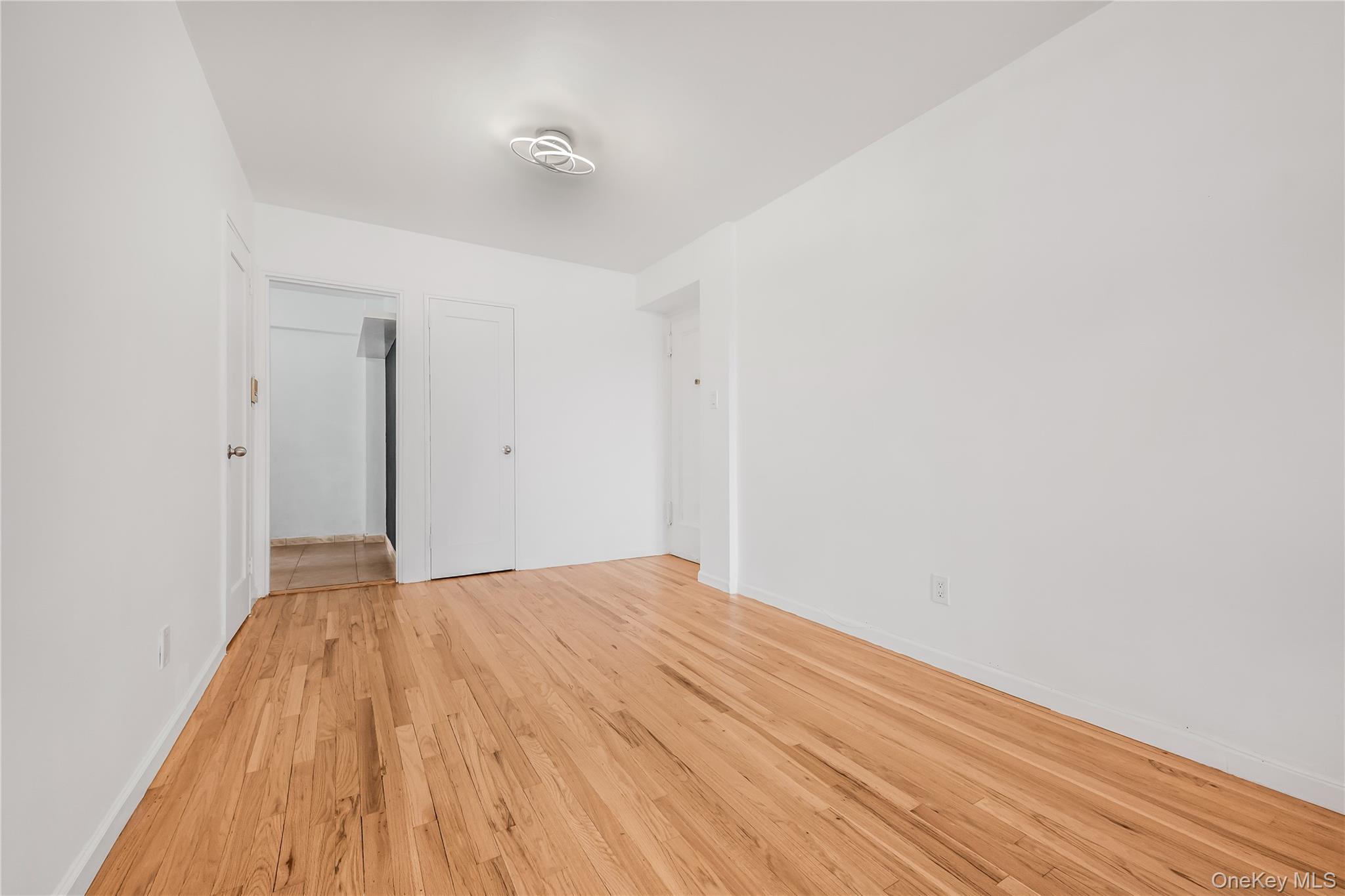72-10 112 Street 5h Property Photo 15