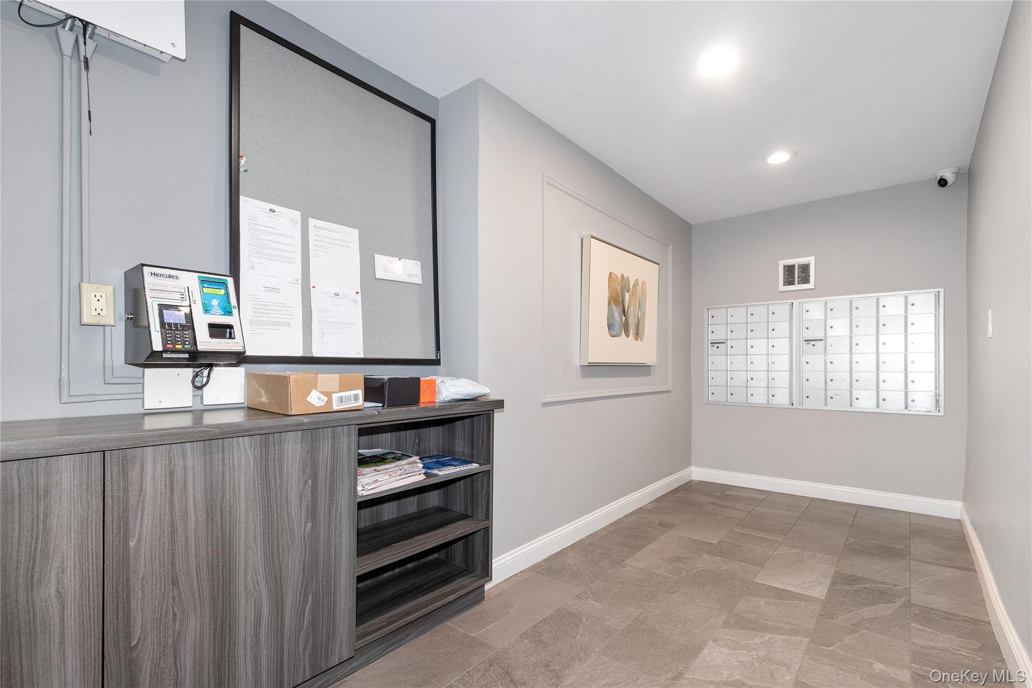 10 Ipswich Avenue Apt. 3i Property Photo 8