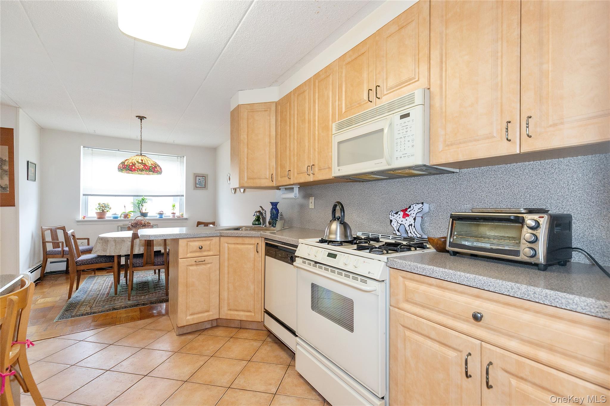 10 Ipswich Avenue Apt. 3i Property Photo 19