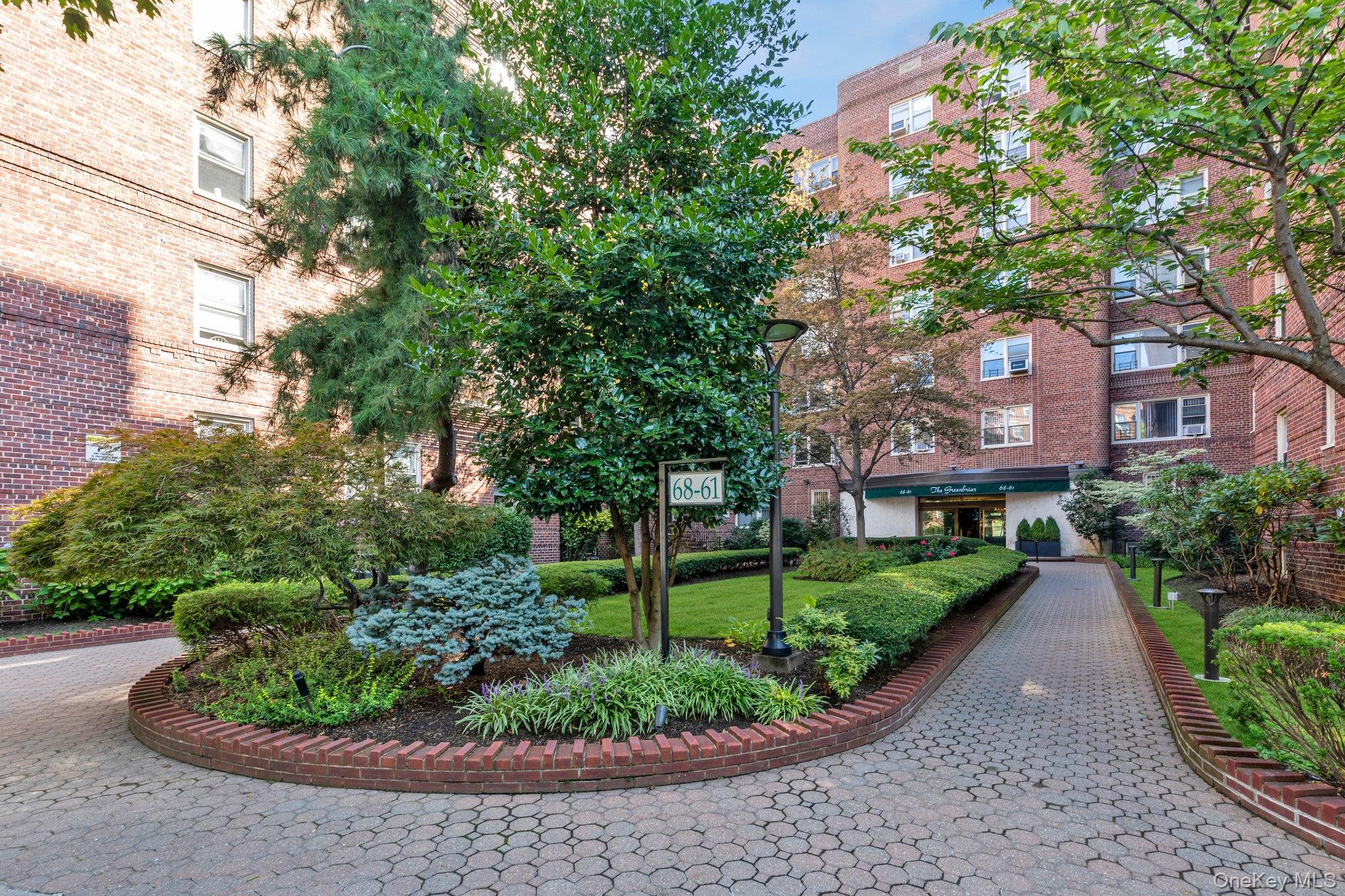 68-61 Yellowstone Boulevard 519 Property Photo 1