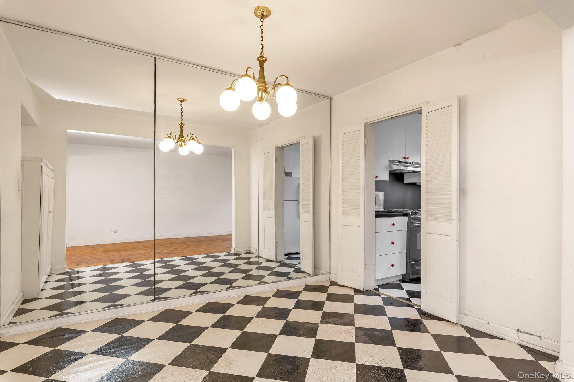68-61 Yellowstone Boulevard 519 Property Photo 6