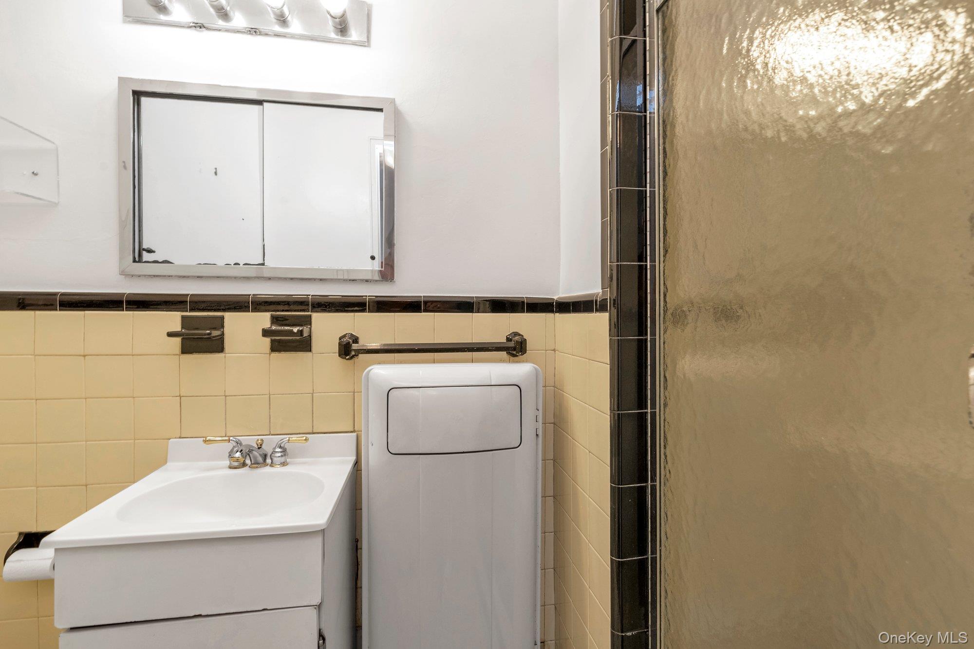 68-61 Yellowstone Boulevard 519 Property Photo 12