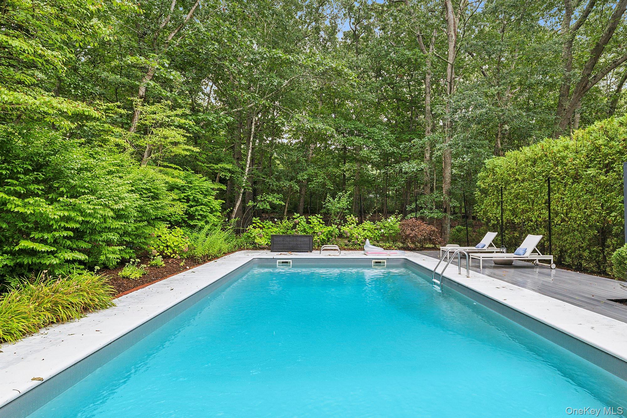 2723 Deerfield Road Property Photo 2