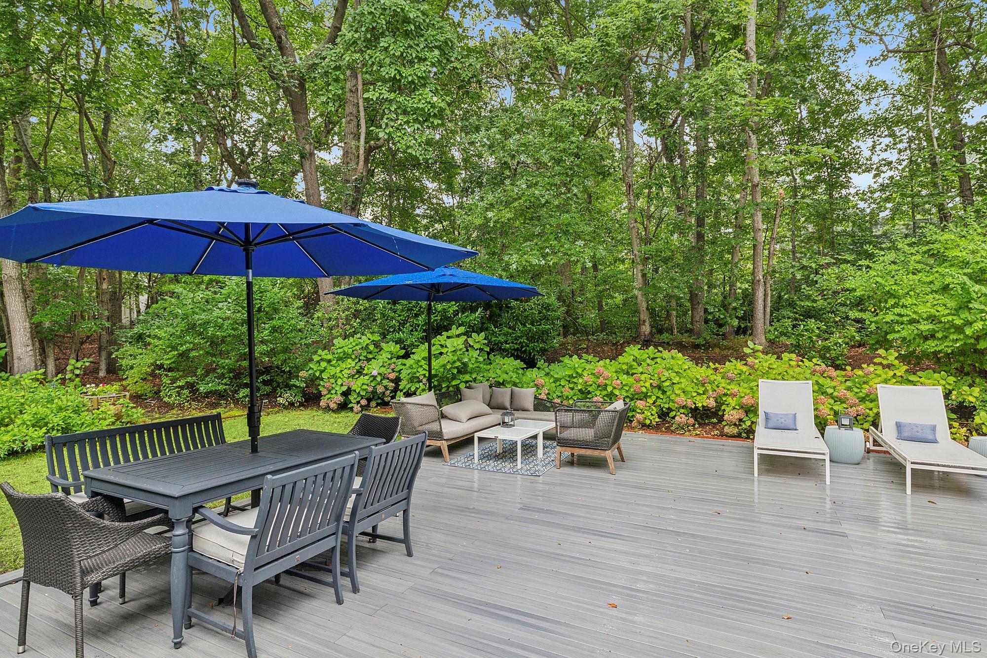 2723 Deerfield Road Property Photo 6