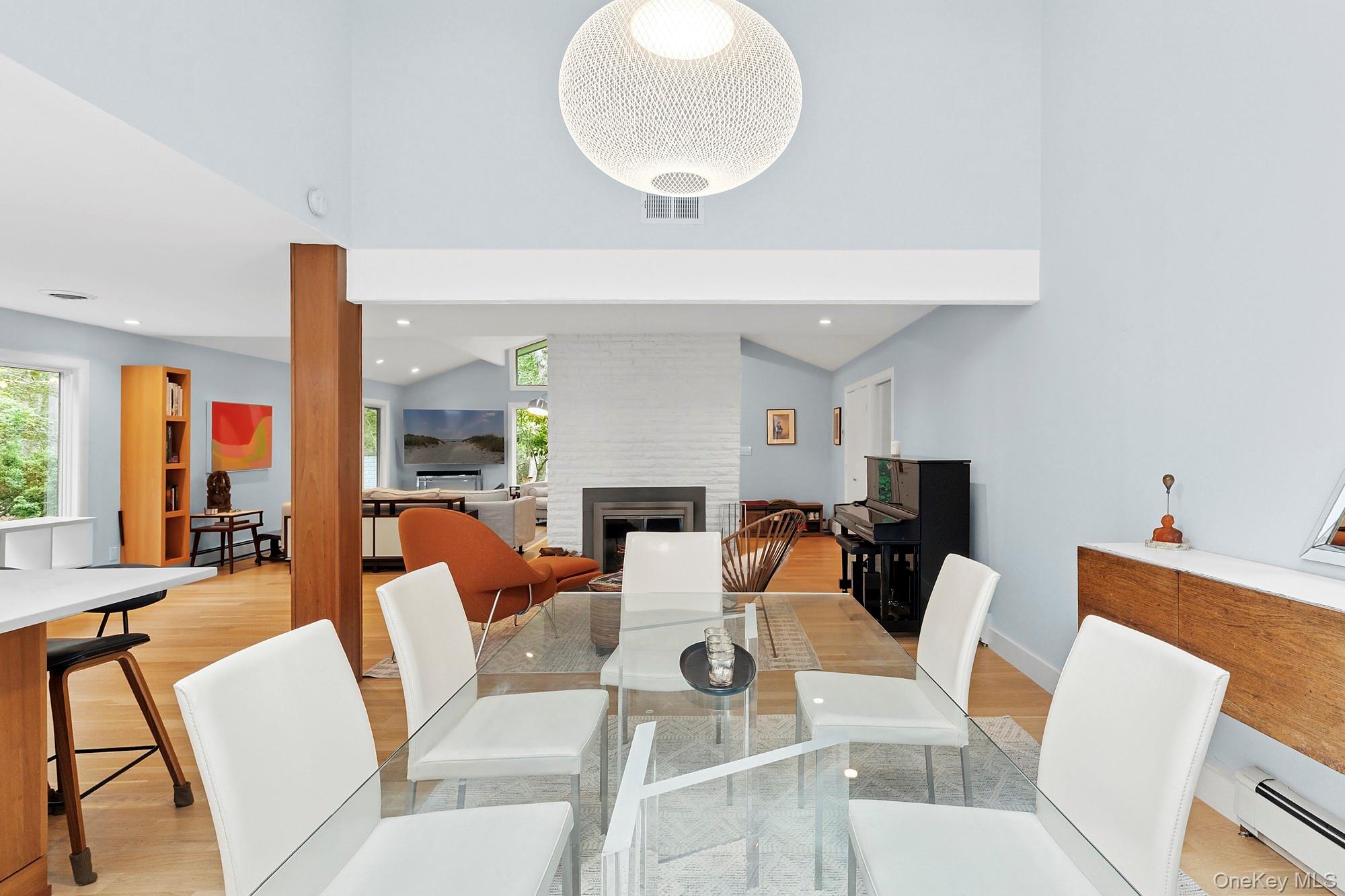 2723 Deerfield Road Property Photo 10
