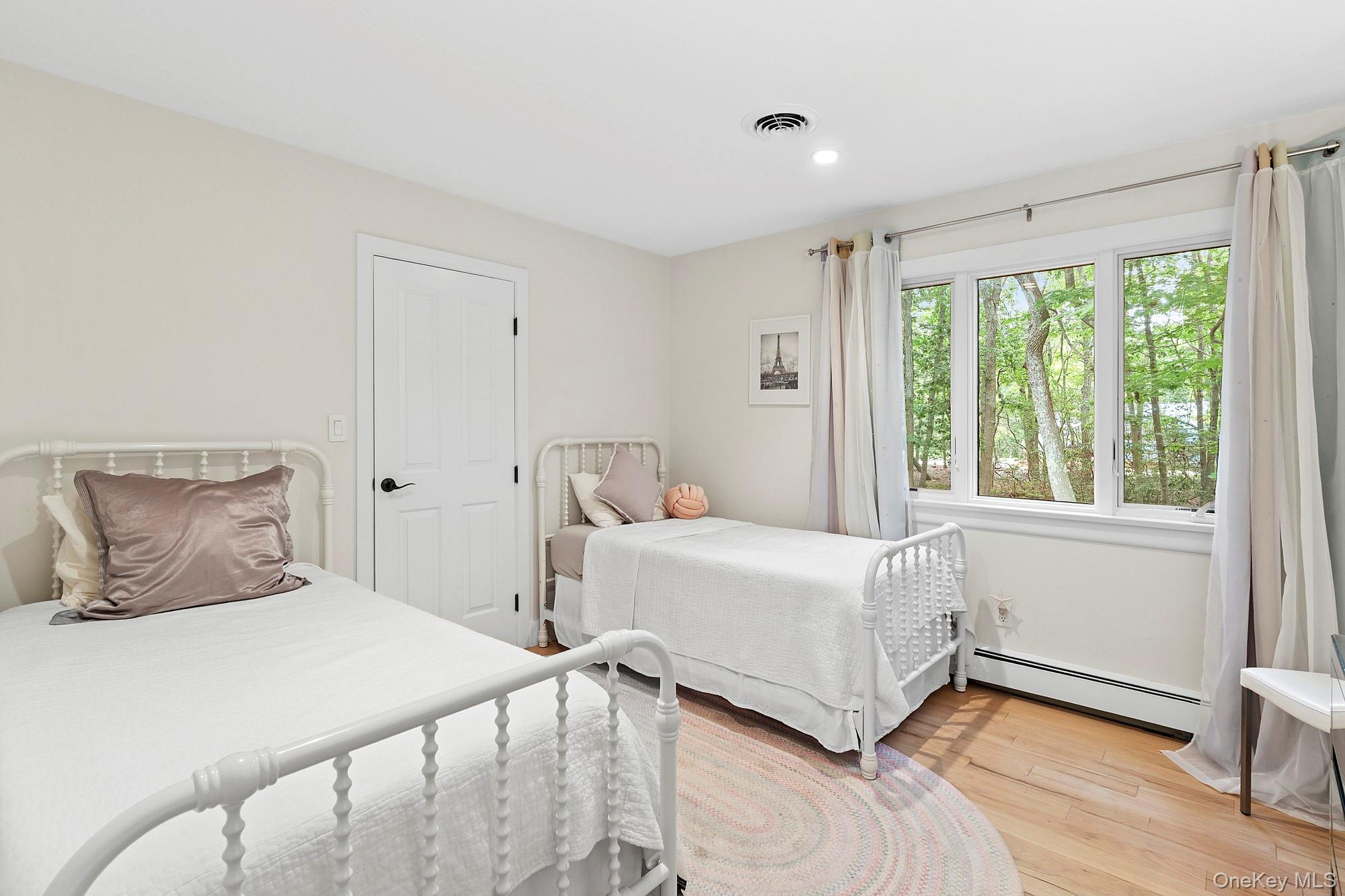 2723 Deerfield Road Property Photo 11