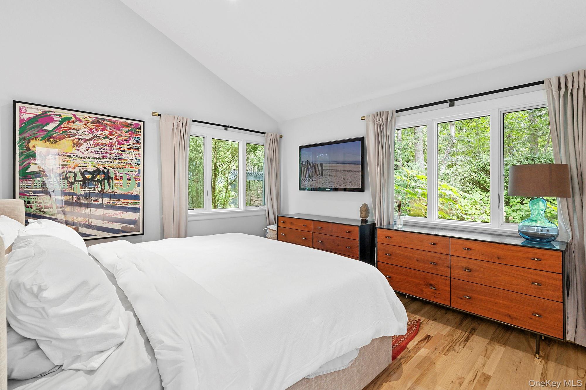 2723 Deerfield Road Property Photo 13