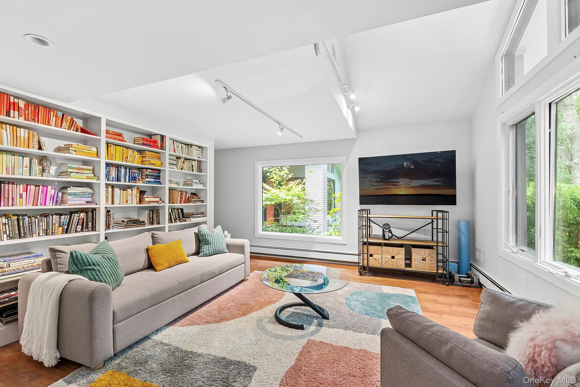 2723 Deerfield Road Property Photo 16