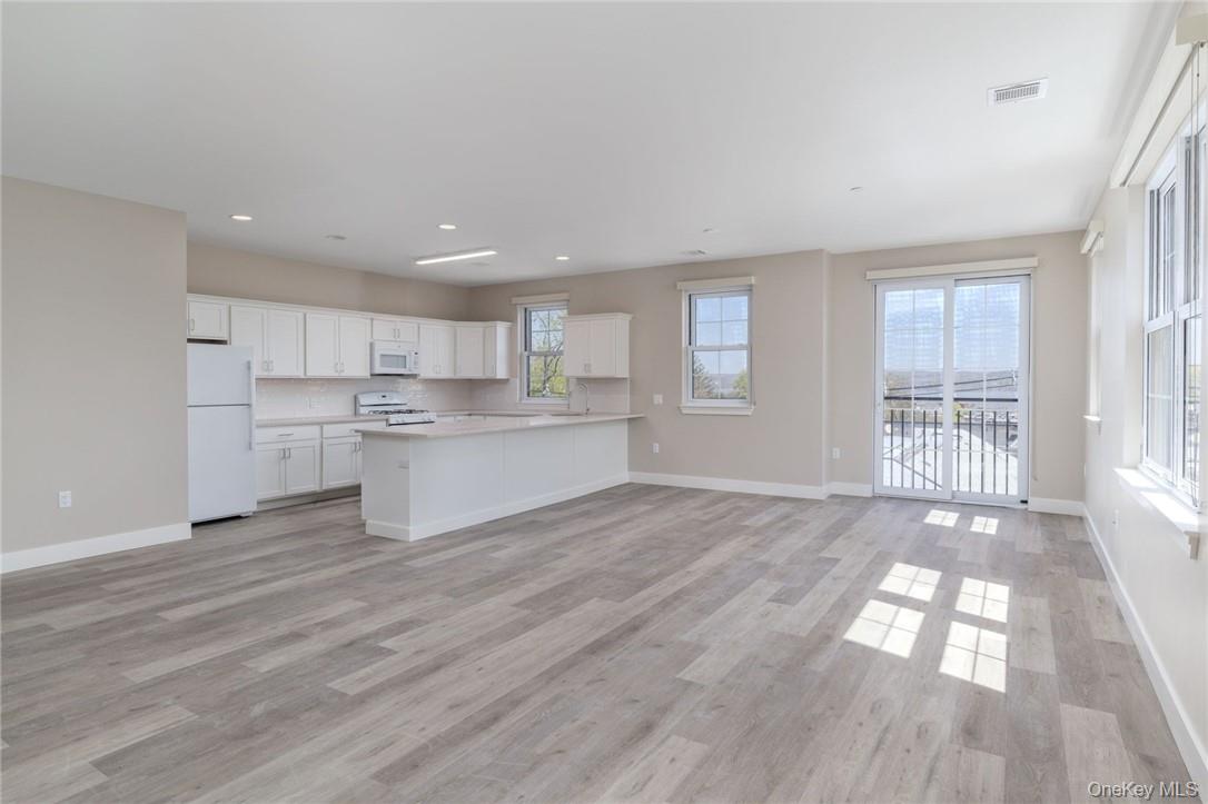 6 N Midland Avenue Property Photo 4
