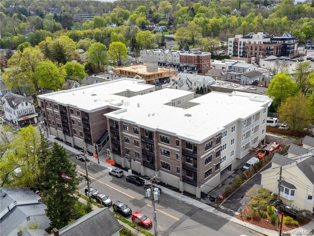 6 N Midland Avenue Property Photo 11