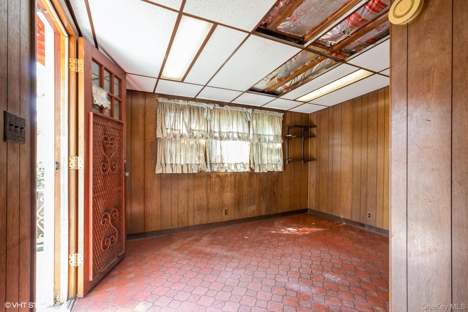 4261 Byron Avenue Property Photo 19