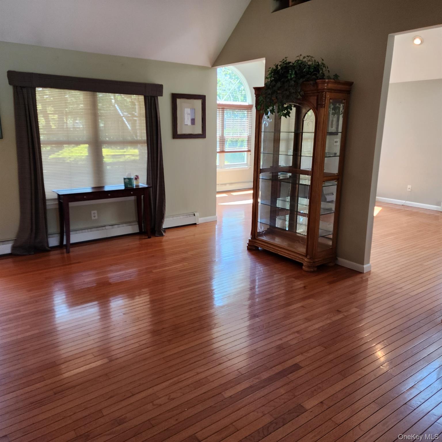 289 Carleton Drive Property Photo 6