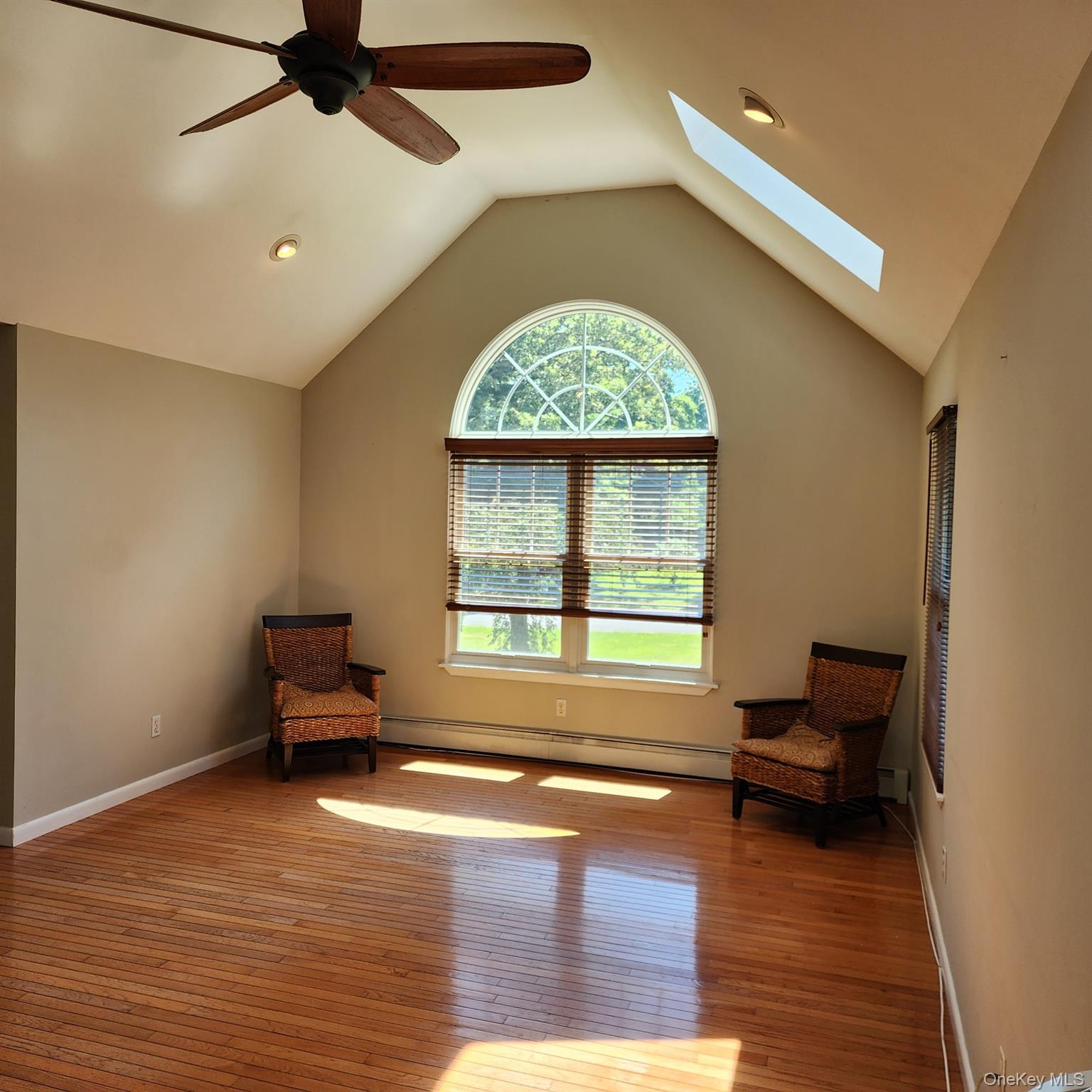 289 Carleton Drive Property Photo 7
