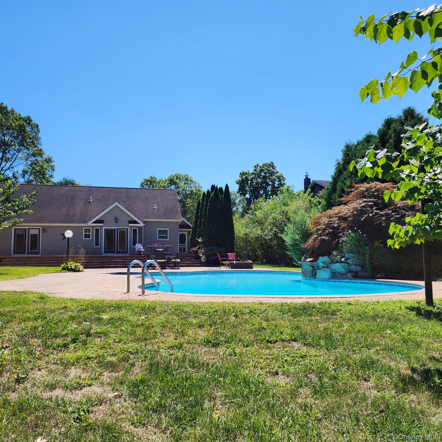 289 Carleton Drive Property Photo 15
