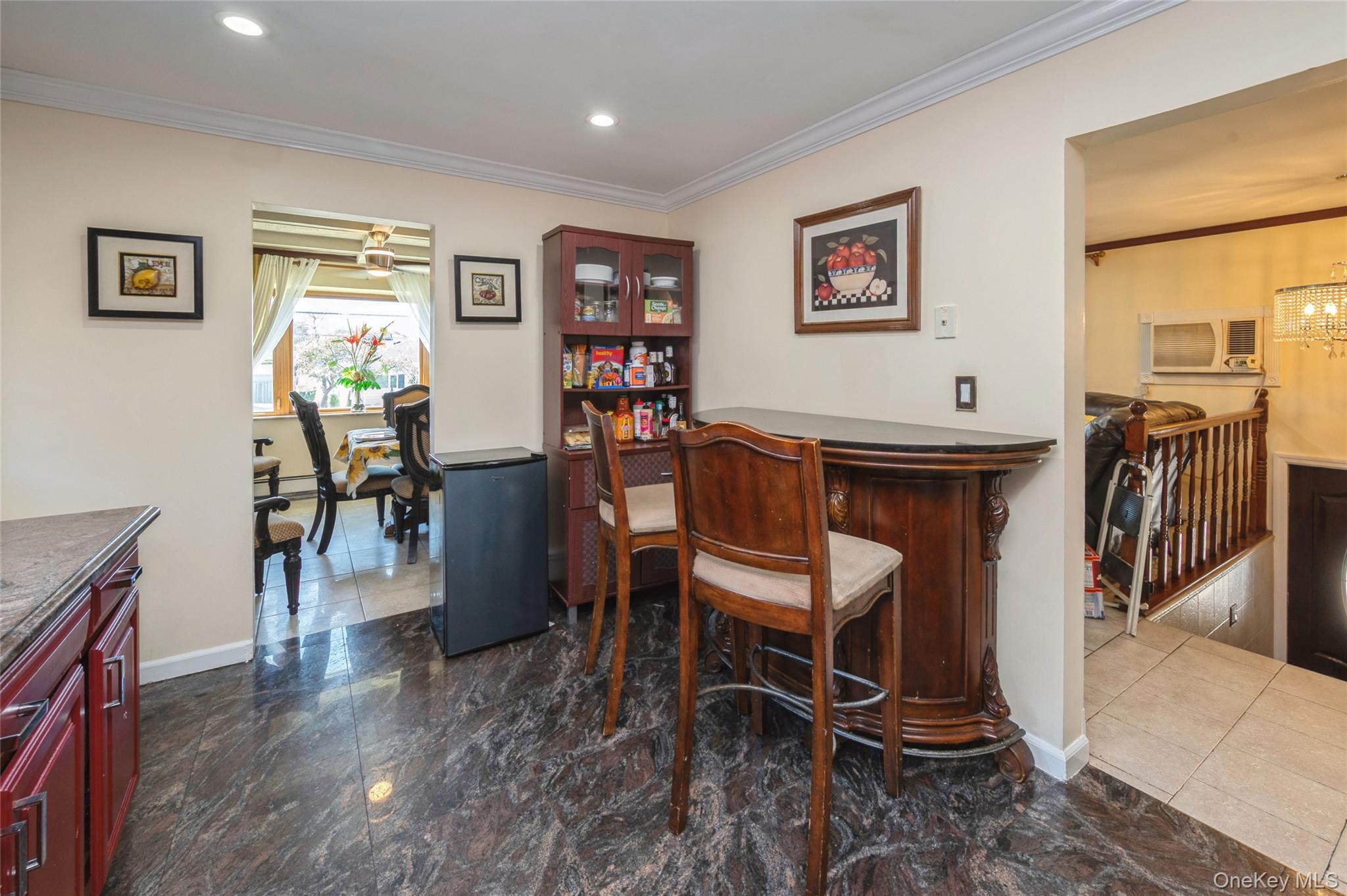 3357 Lawrence Avenue Property Photo 15
