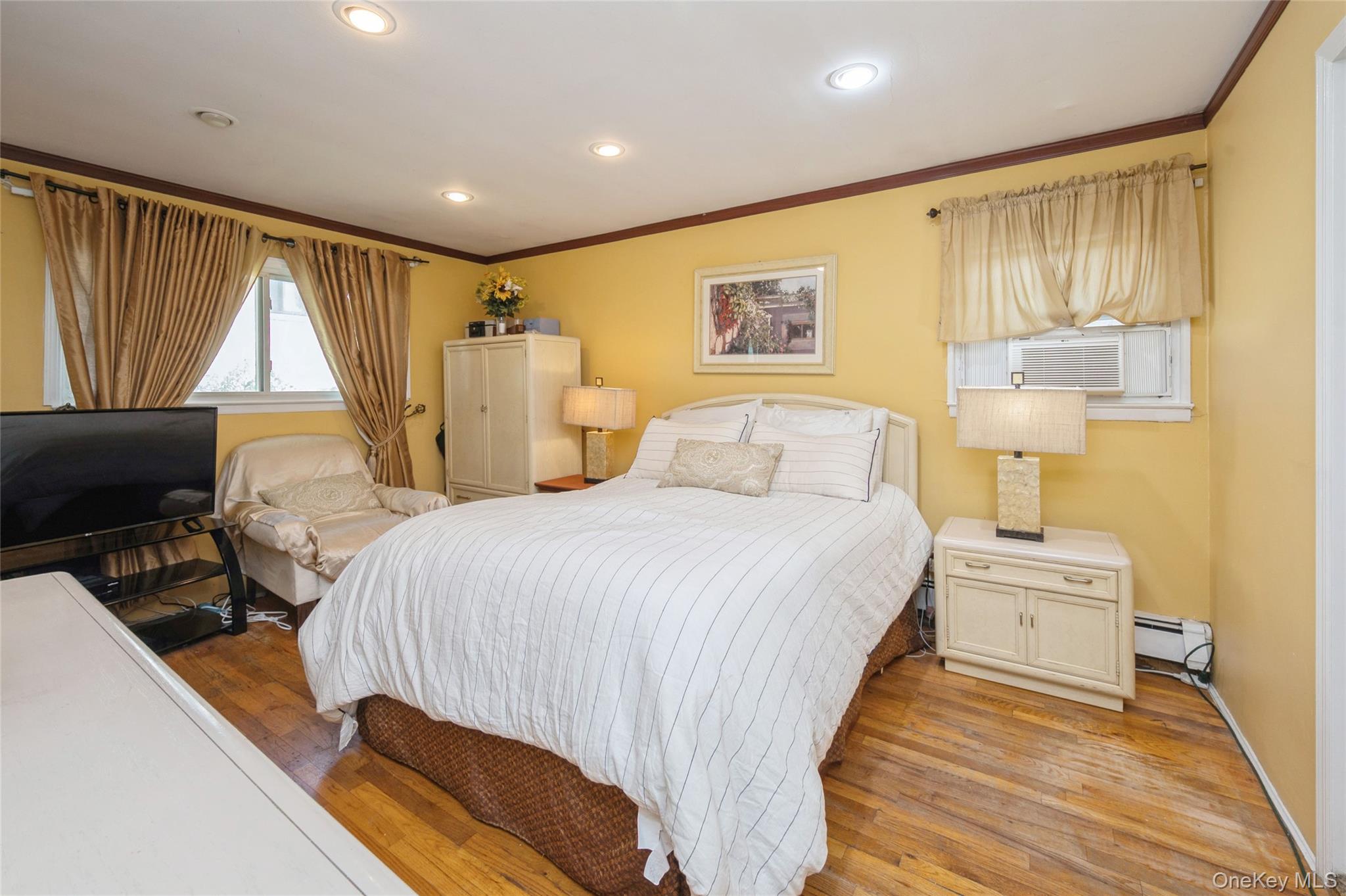 3357 Lawrence Avenue Property Photo 19