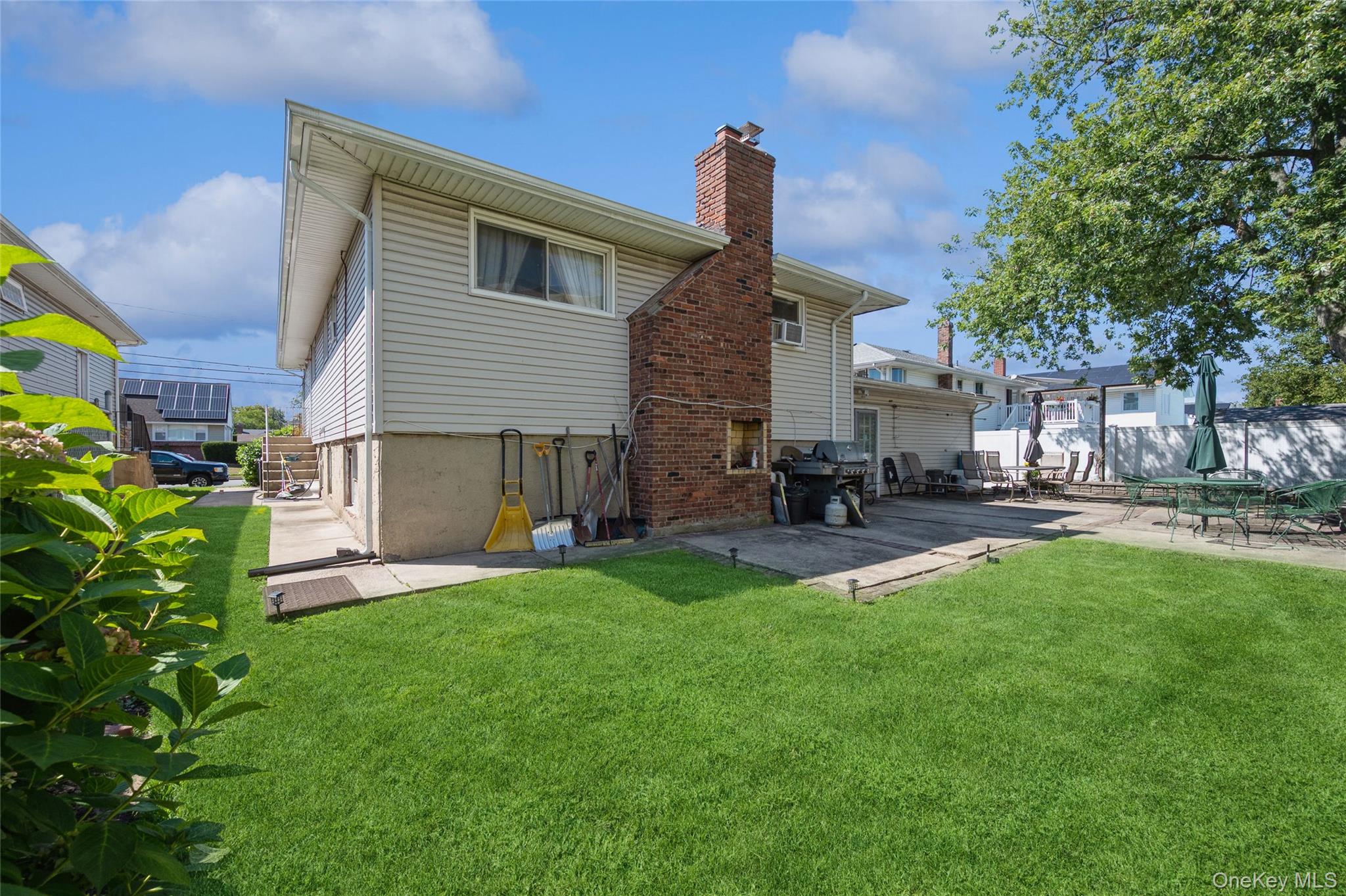 3357 Lawrence Avenue Property Photo 42