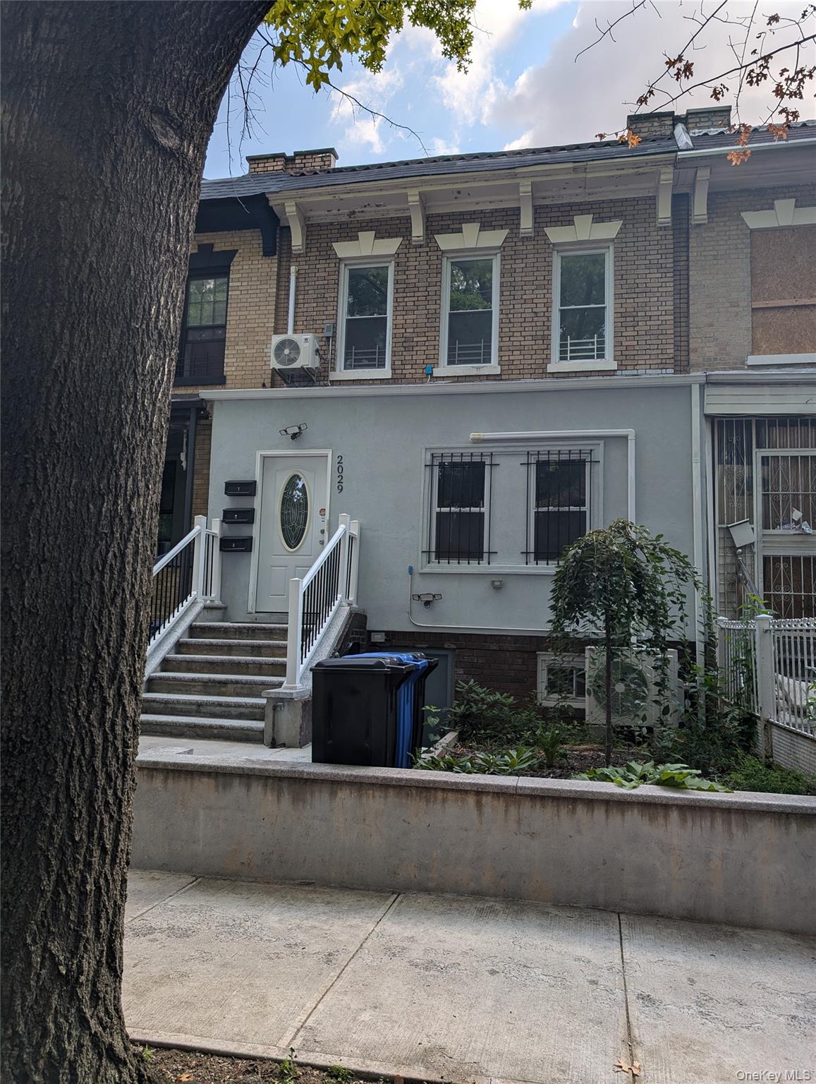 2029 Strauss Street Property Photo 1