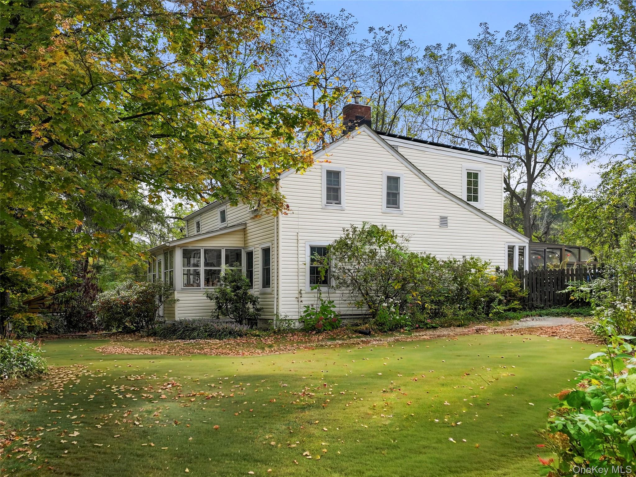 1513 State Route 17A Property Photo 1