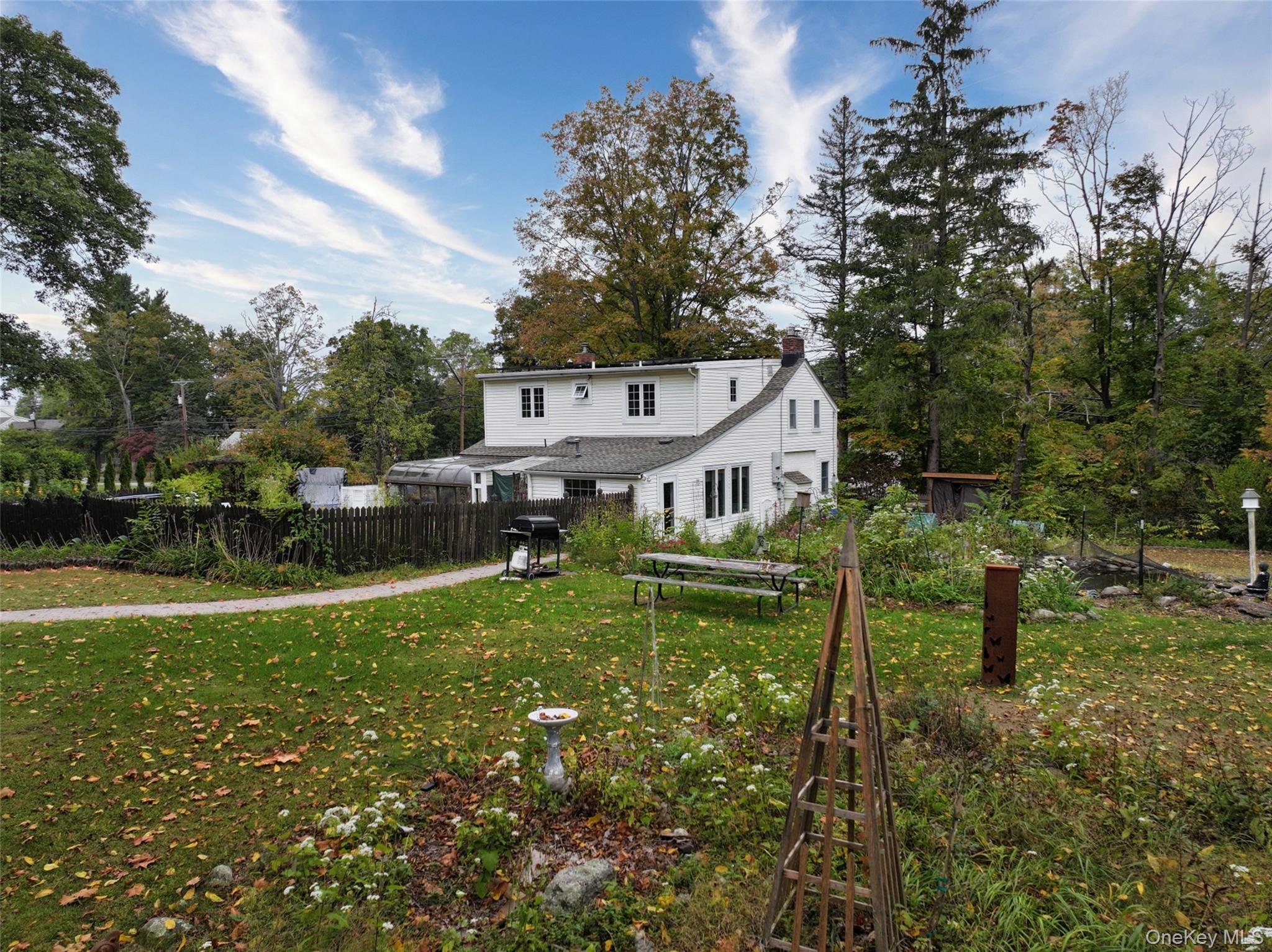 1513 State Route 17a Property Photo 2