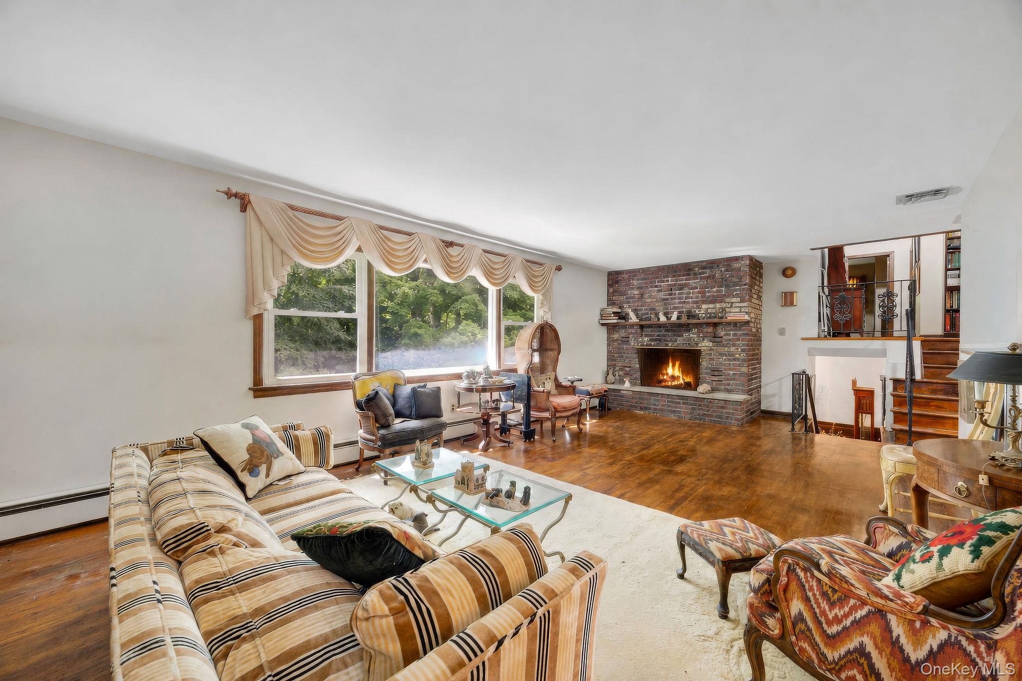 1007 Haverstraw Road Property Photo 9