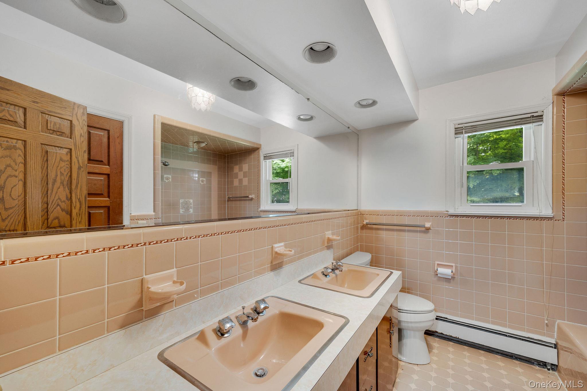 1007 Haverstraw Road Property Photo 16