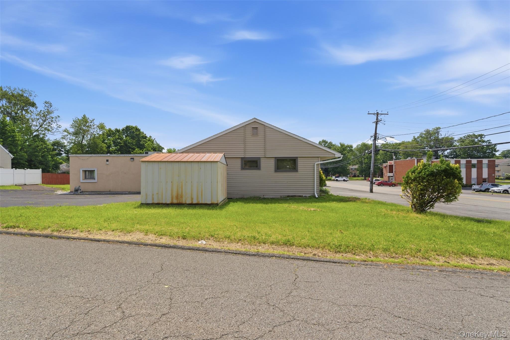 32-40 1st Street Property Photo 4