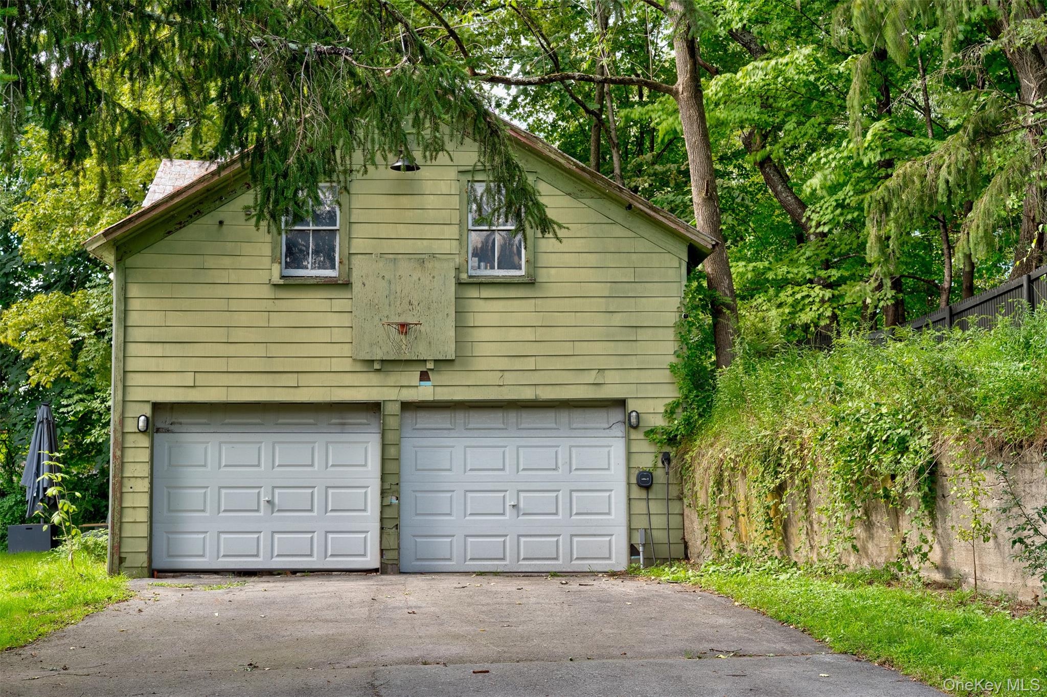 70 Erie Avenue Property Photo 37