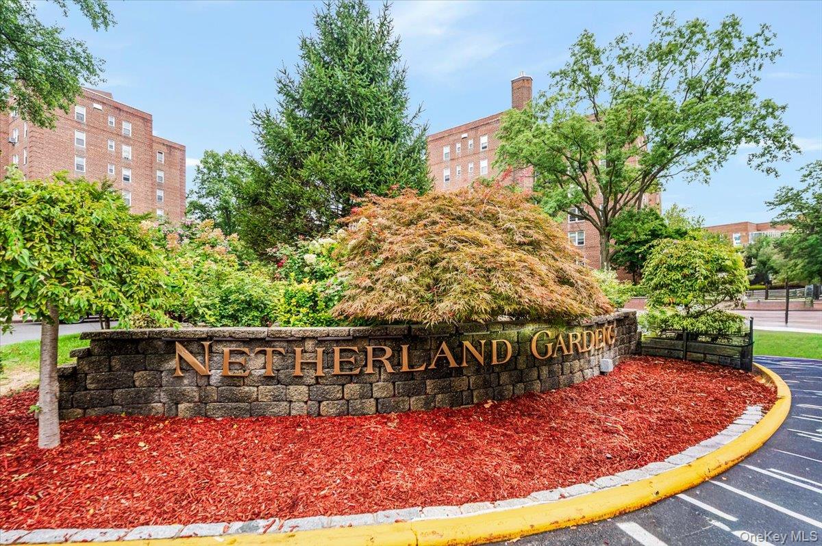 5640 Netherland Avenue 1b Property Photo 6