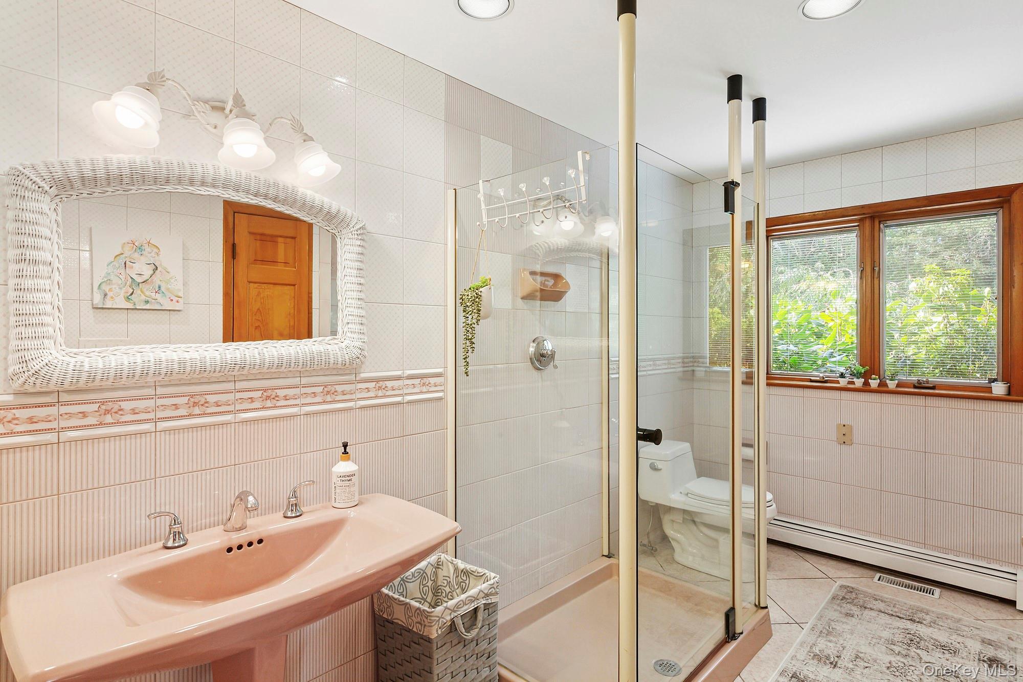 624 Noyack Road Property Photo 8