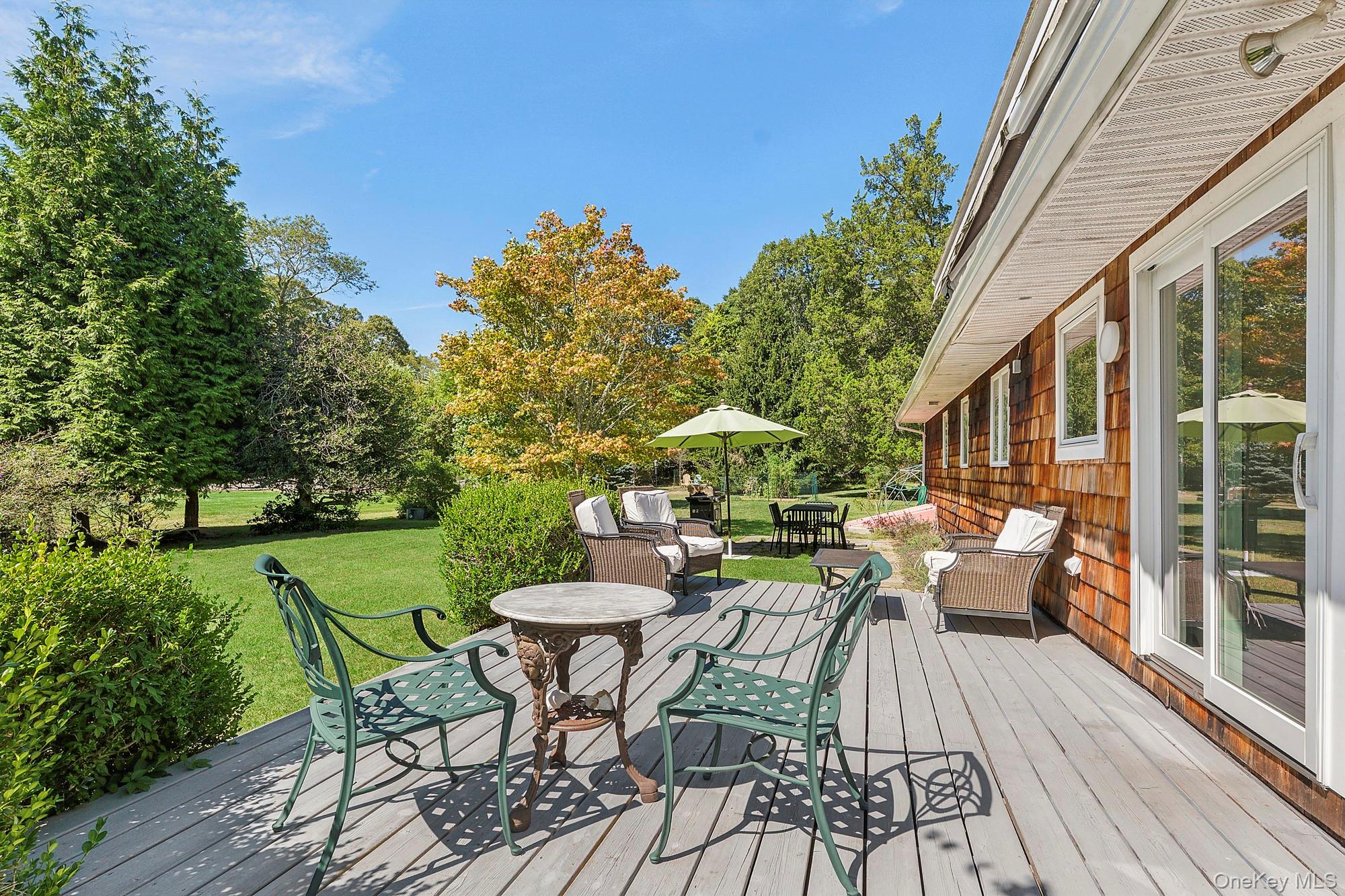 35 Bayberry Lane Property Photo 2