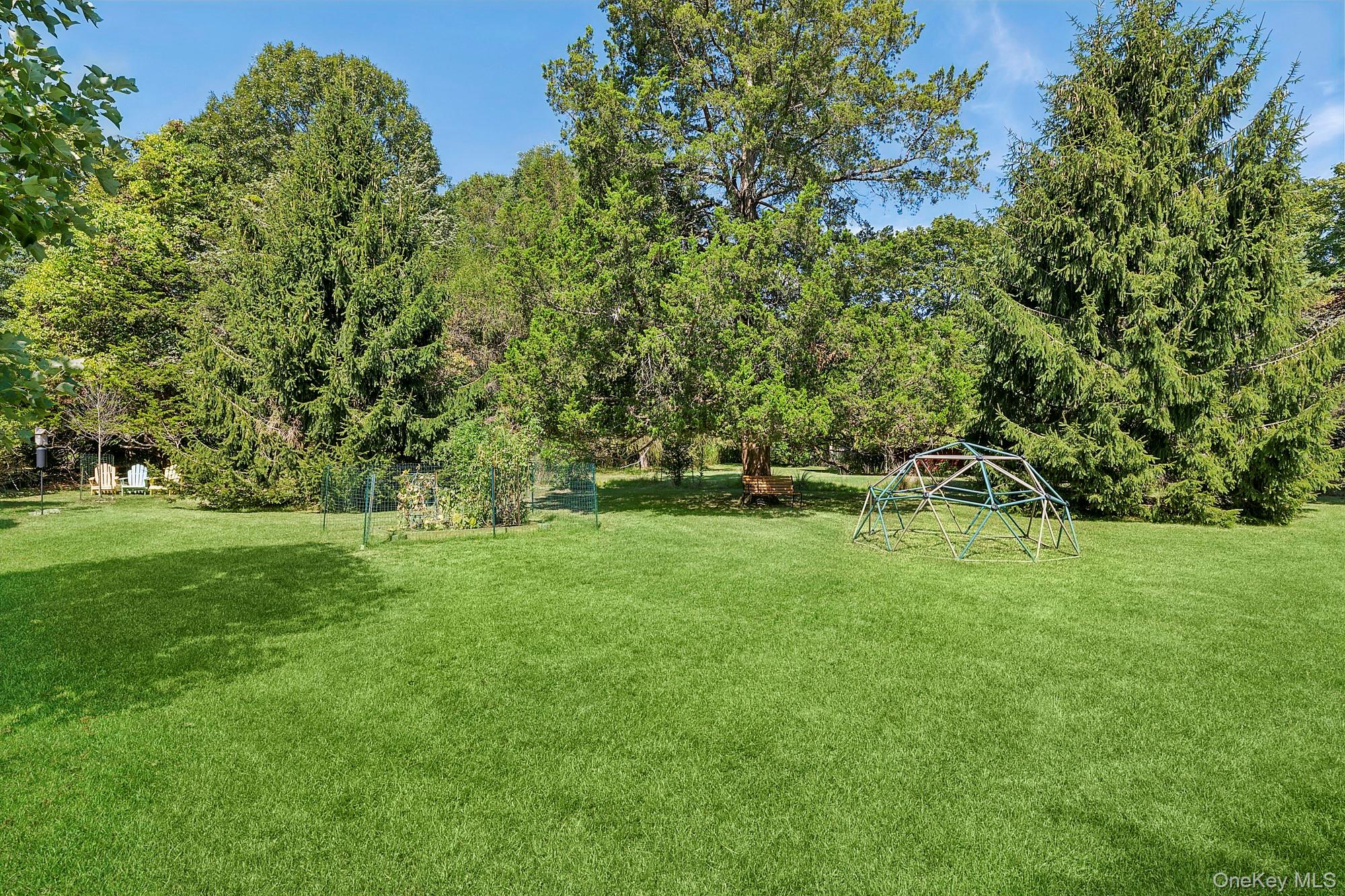 35 Bayberry Lane Property Photo 6