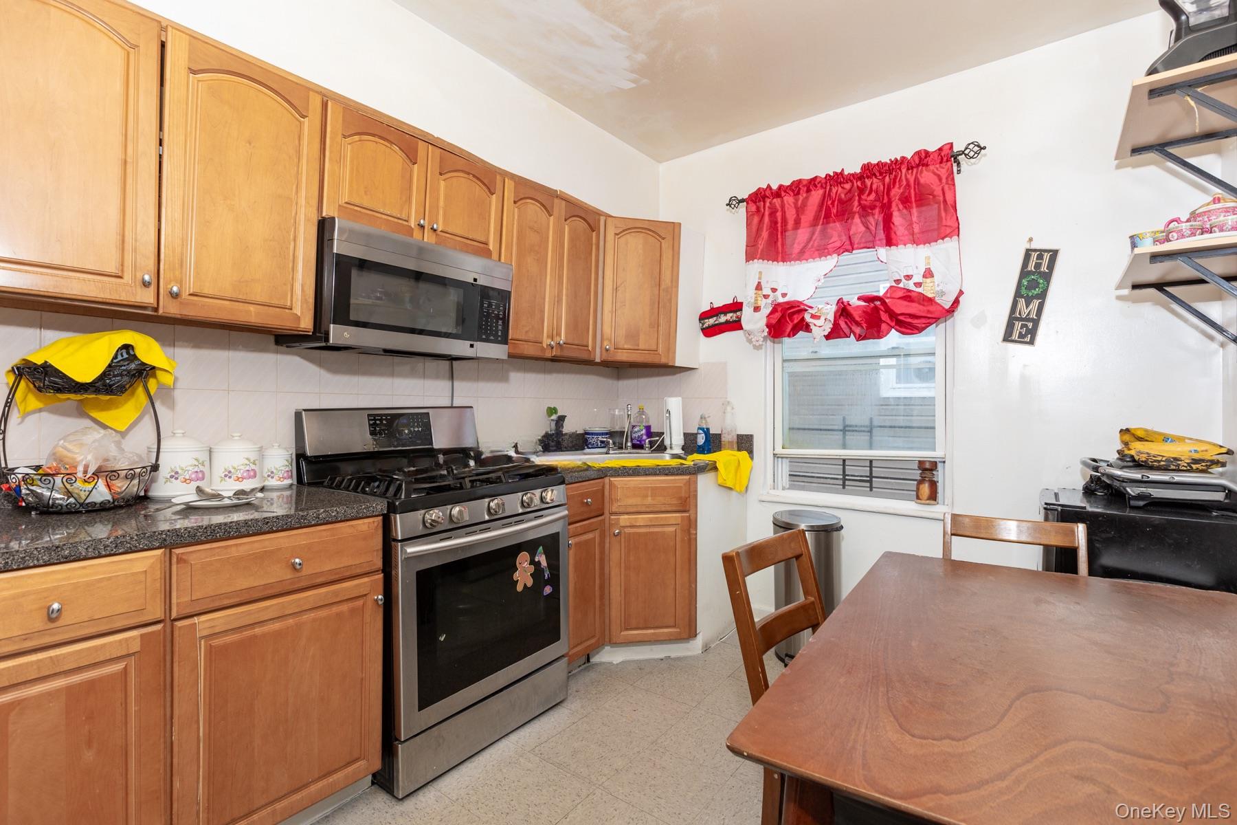 37-33 100th Street Property Photo 12