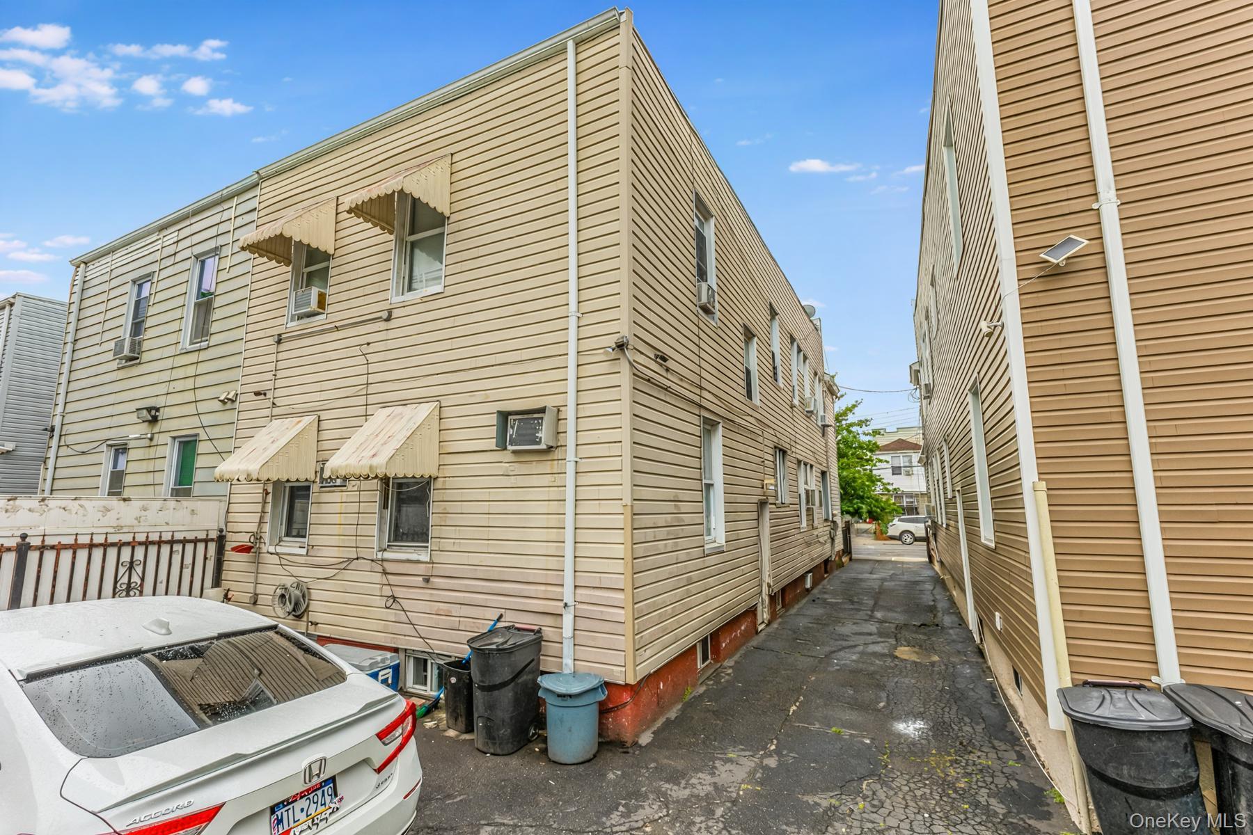 37-33 100th Street Property Photo 14