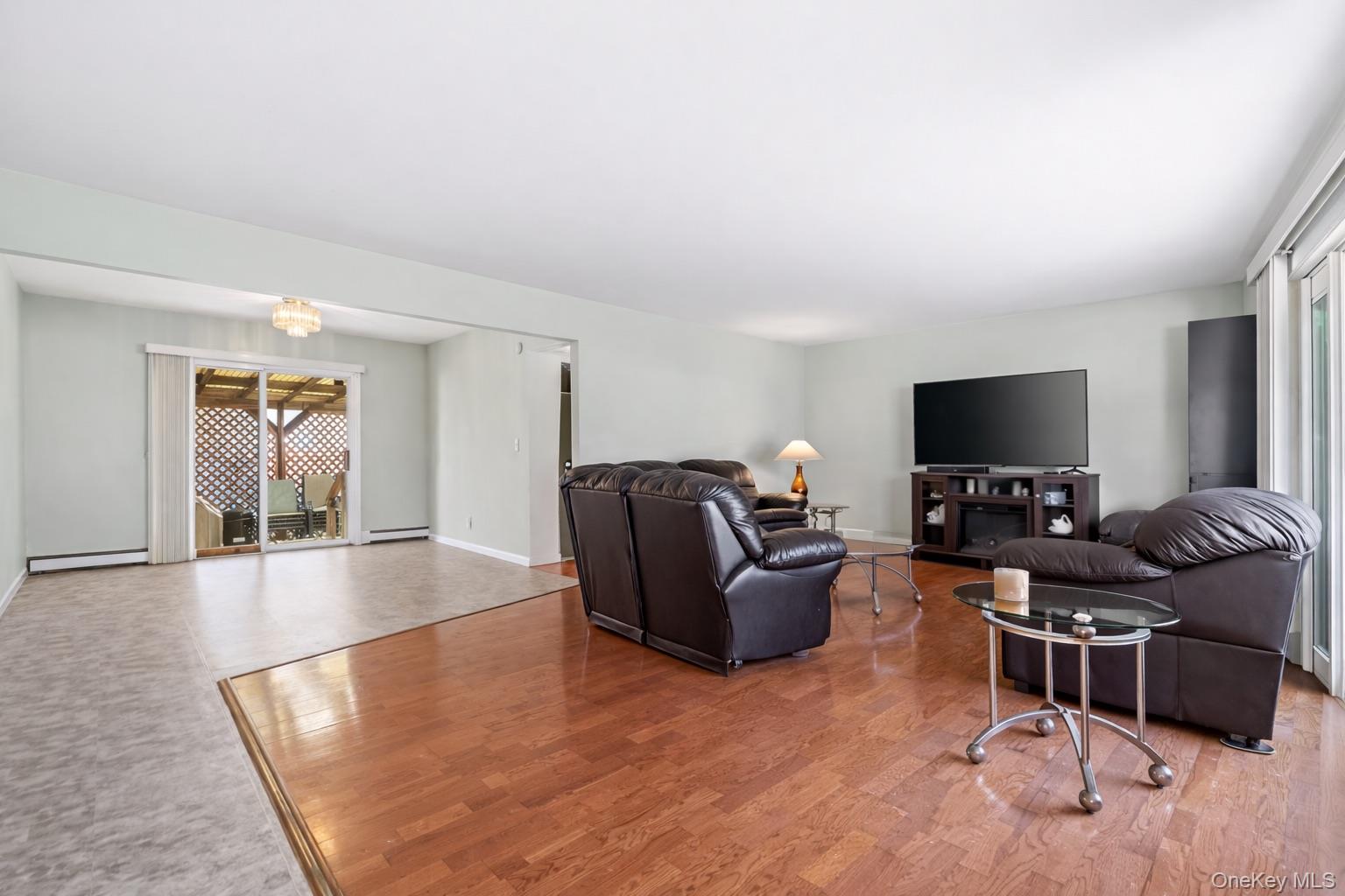 112 King Street Property Photo 4
