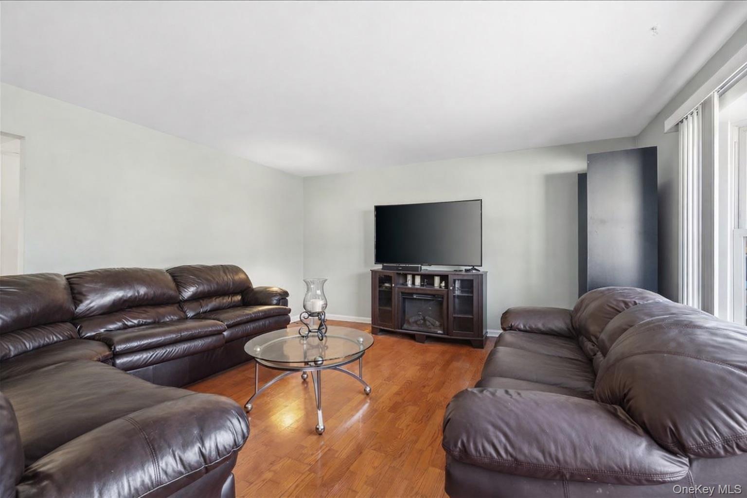 112 King Street Property Photo 5