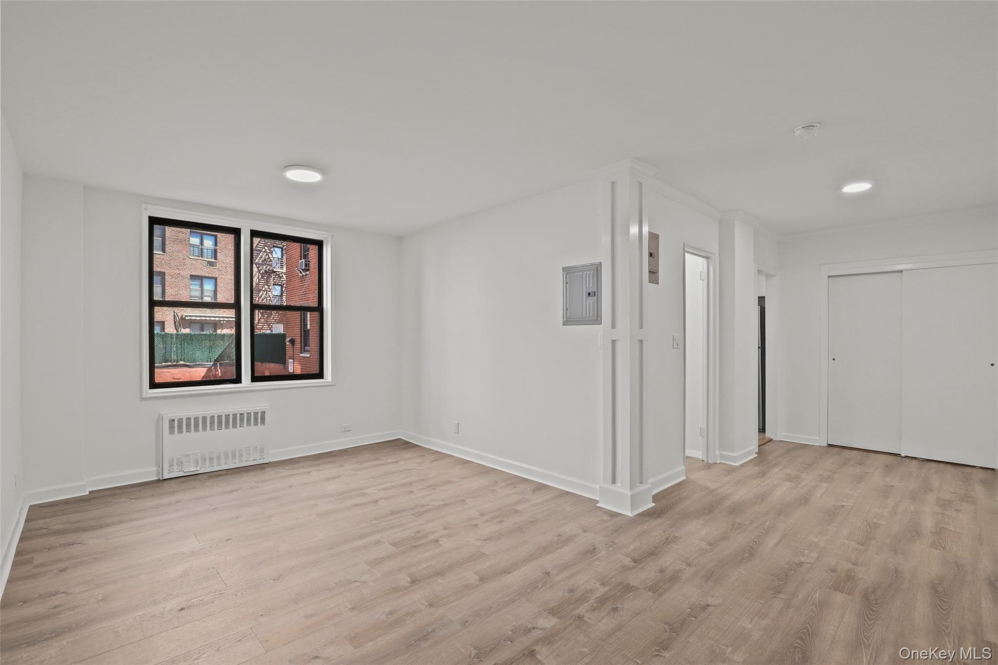 555 Bronx River Rd 1J Property Photo 1