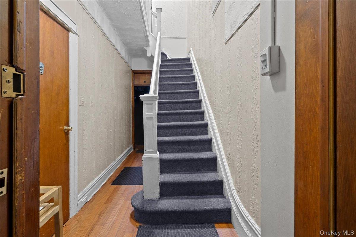 515 E 26th Street Property Photo 3