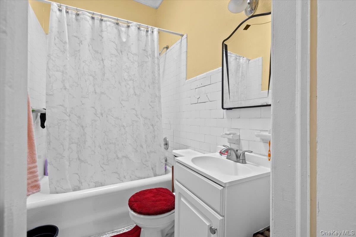 515 E 26th Street Property Photo 13