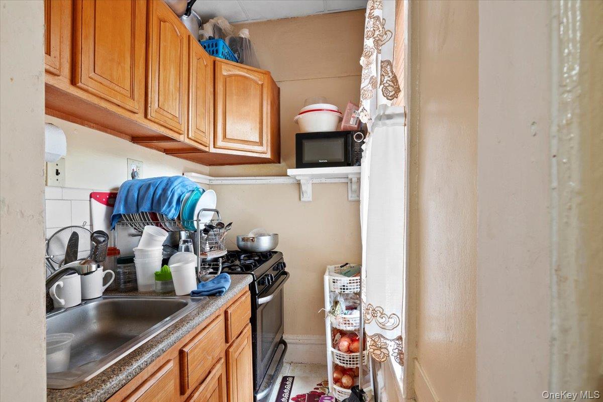 515 E 26th Street Property Photo 14