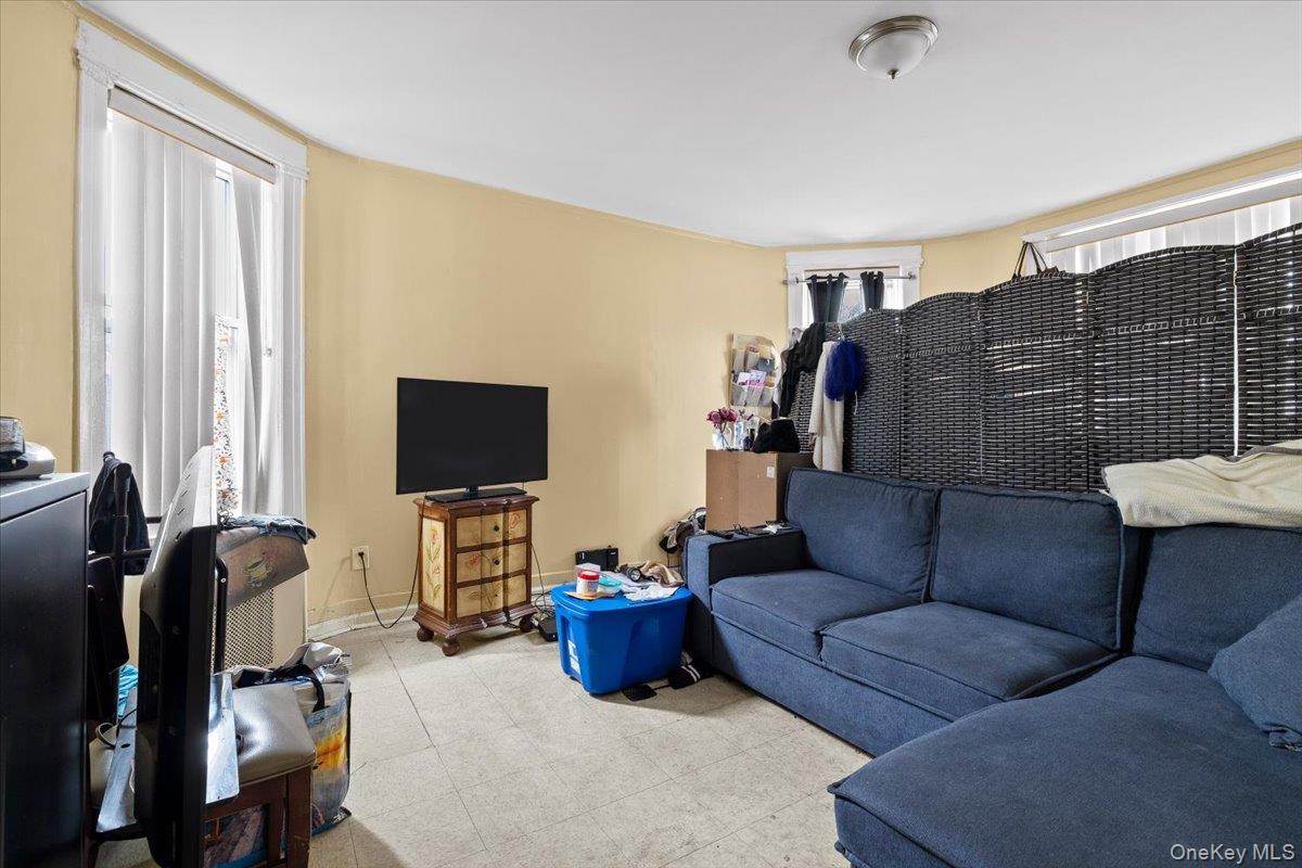 515 E 26th Street Property Photo 21