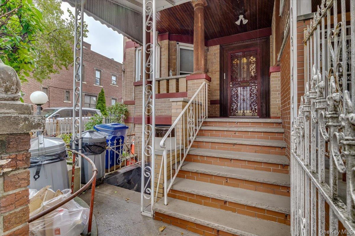 515 E 26th Street Property Photo 33