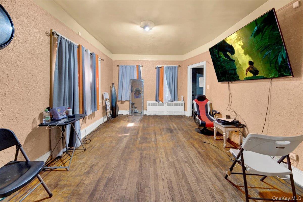 4122 Wickham Avenue Property Photo 3