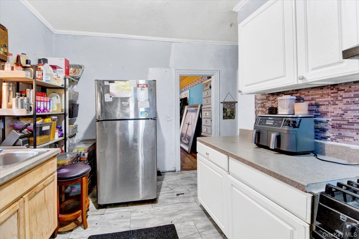 4122 Wickham Avenue Property Photo 6