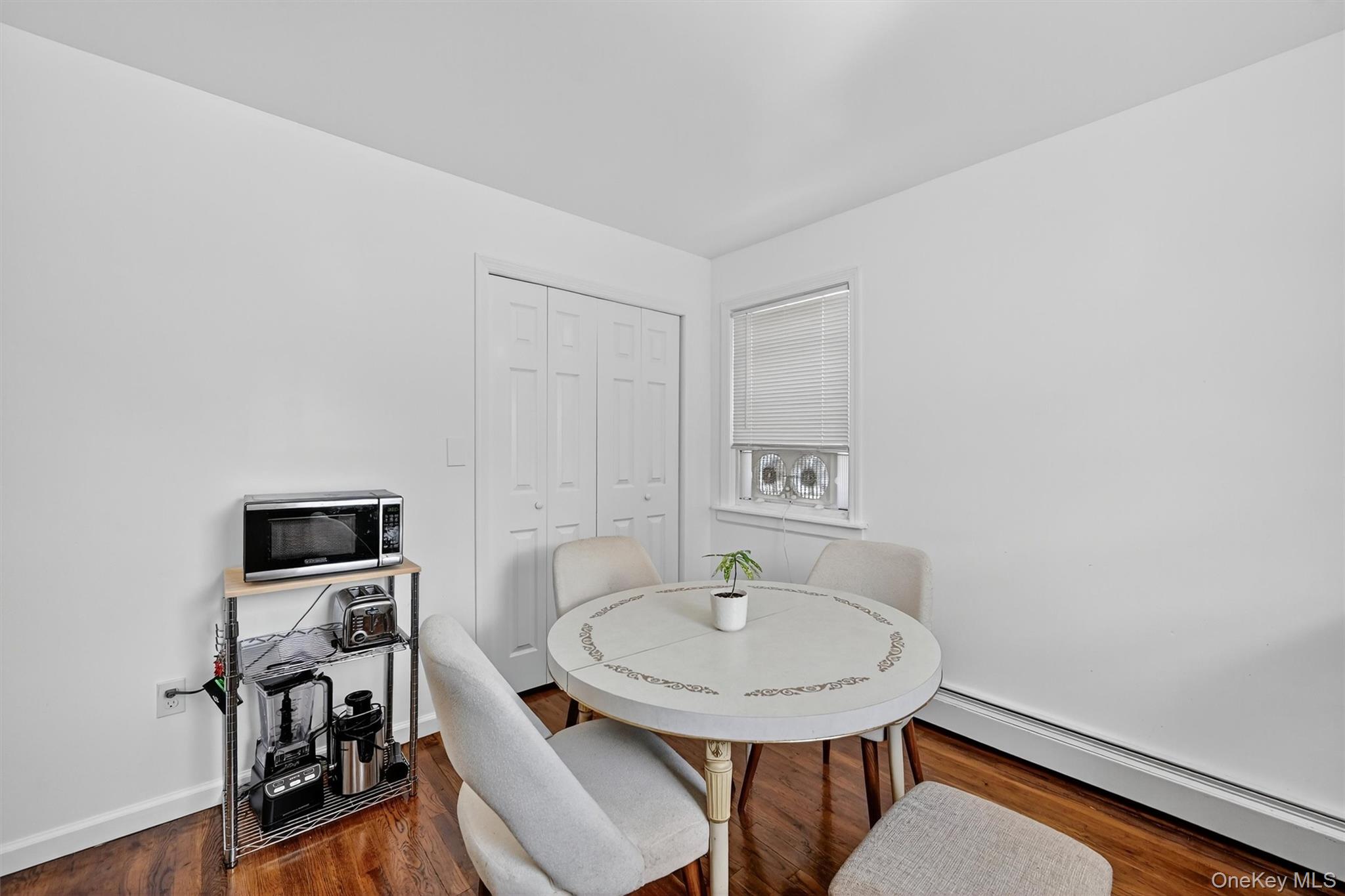 356 N Broadway Property Photo 28
