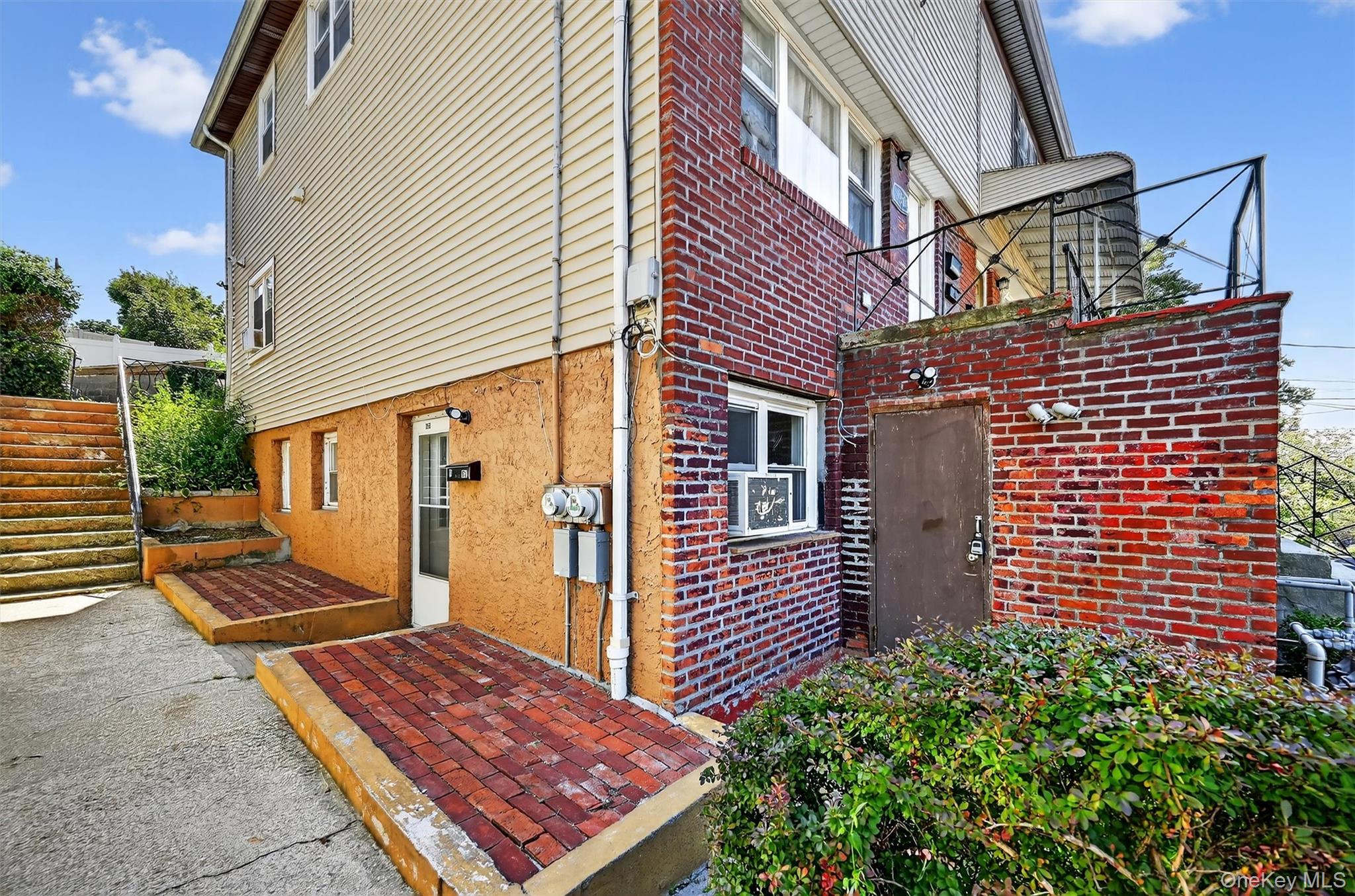 356 N Broadway Property Photo 39
