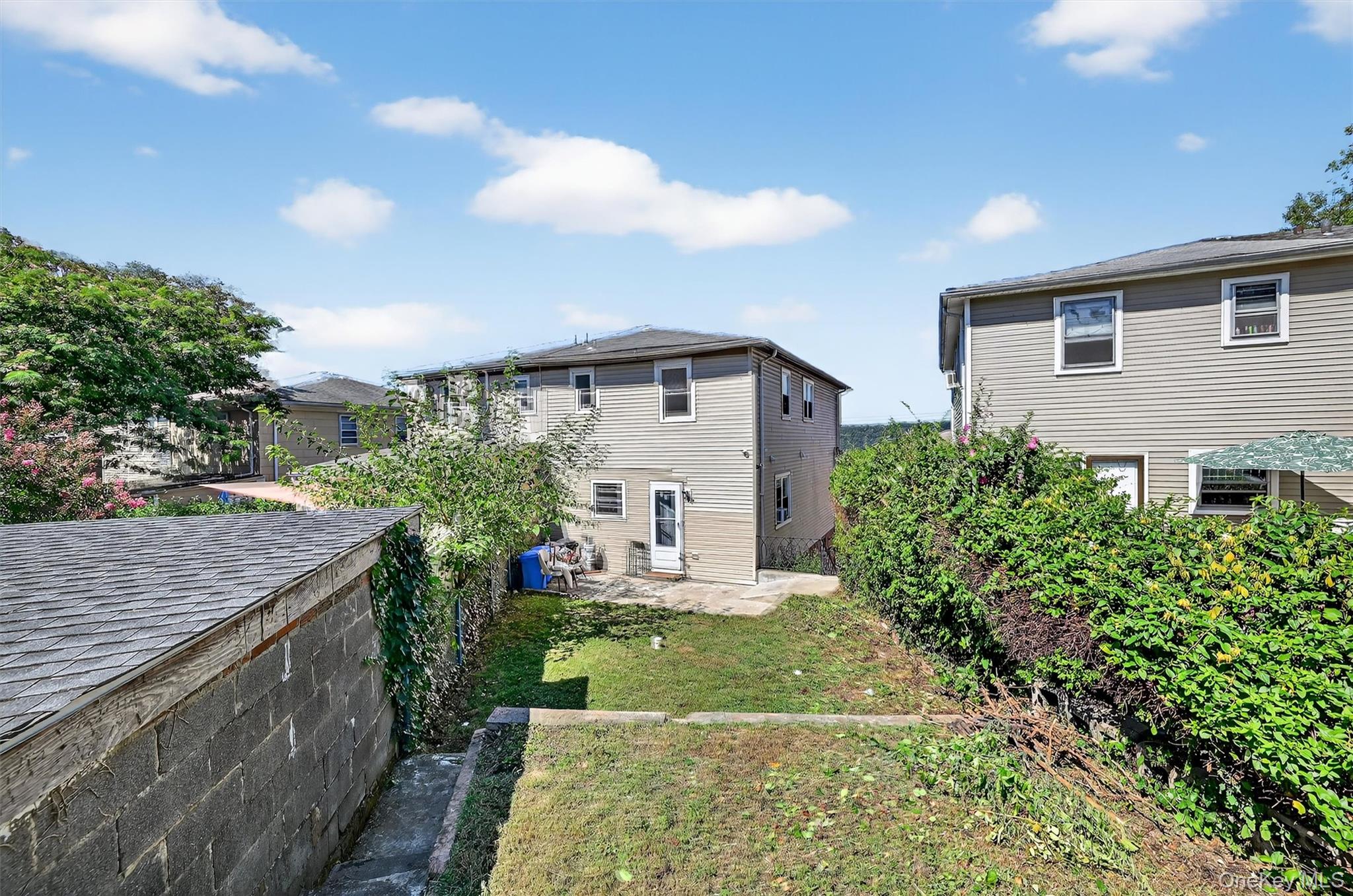 356 N Broadway Property Photo 40