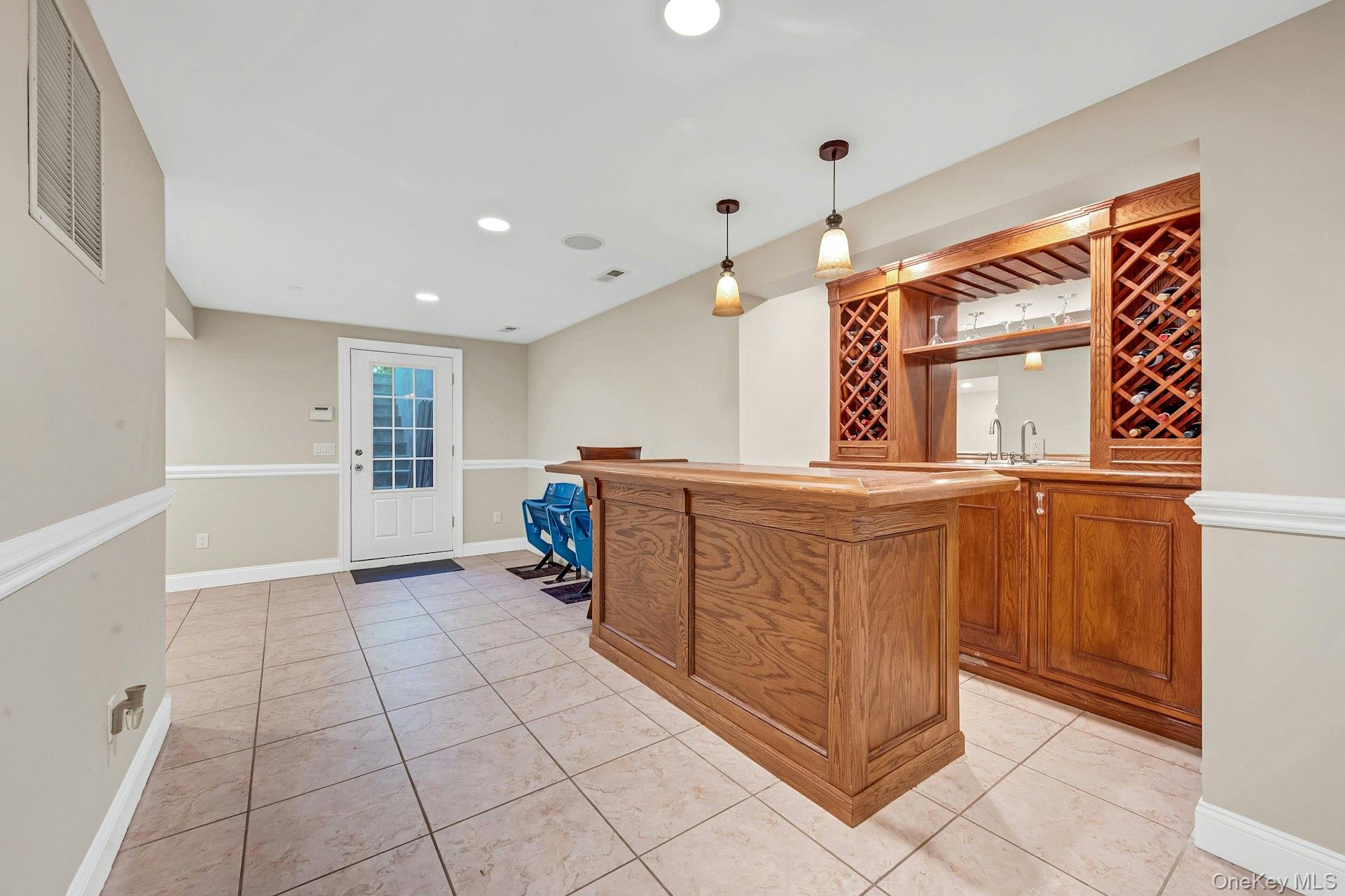 134 Euclid Avenue Property Photo 32