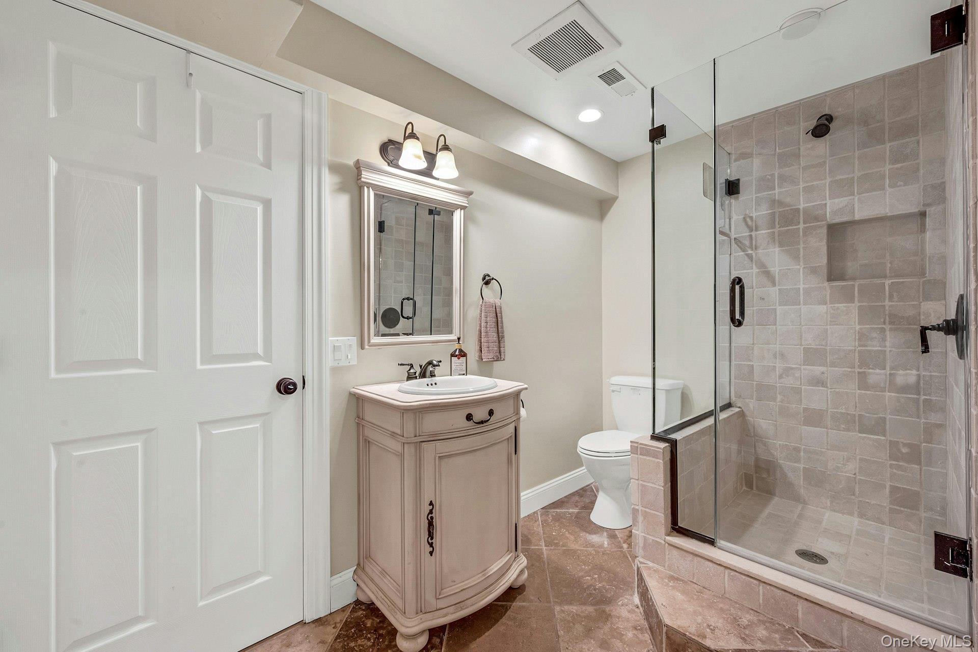 134 Euclid Avenue Property Photo 35